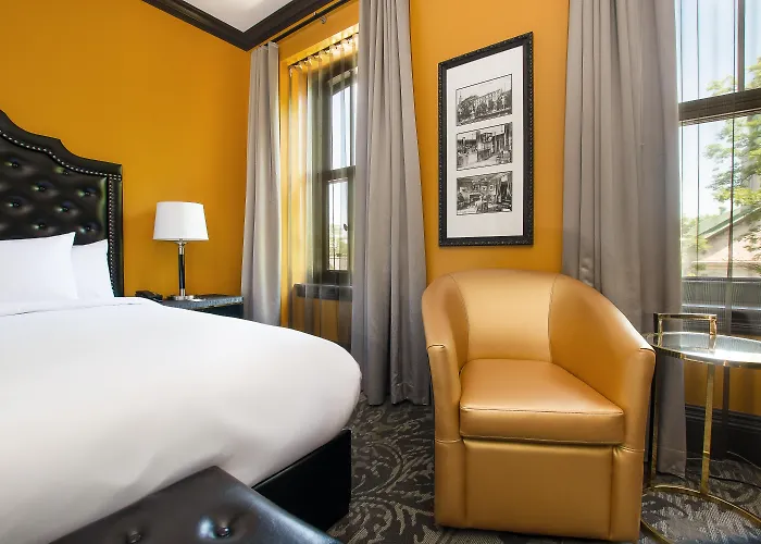 Hotel Clarendon