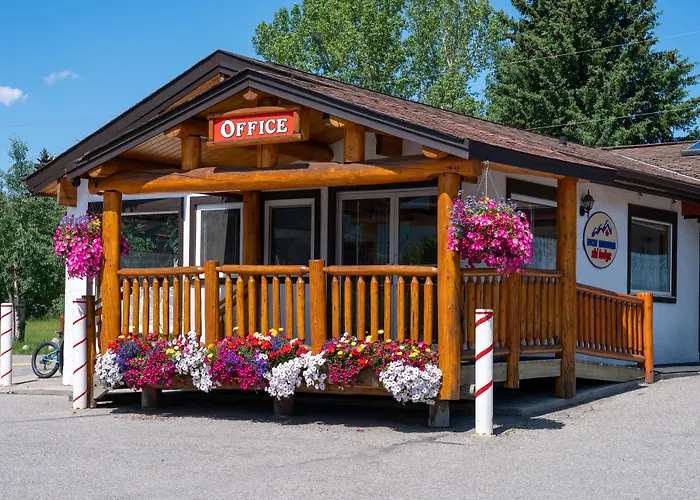 Rocky Mountain Ski Lodge