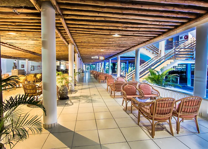 Travellers Beach Hotel & Spa