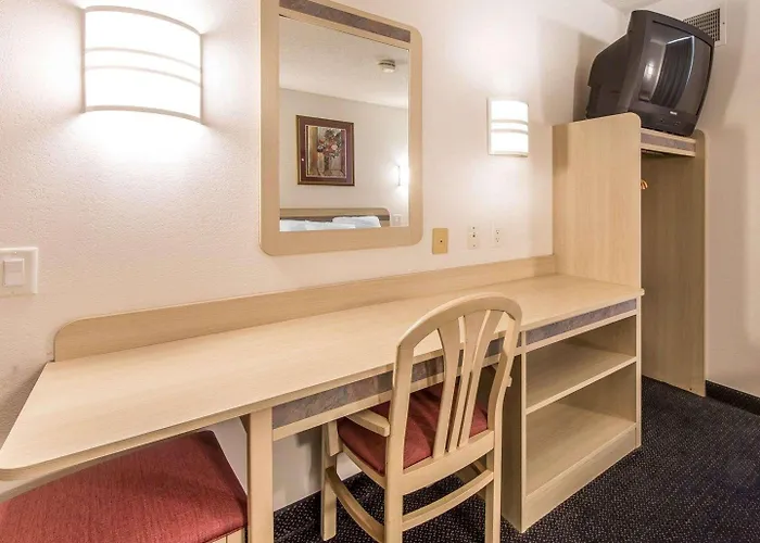 Econo Lodge Morristown
