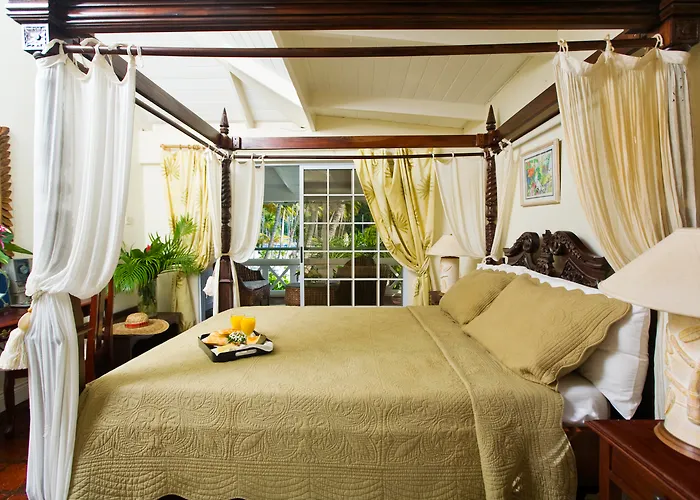 Marigot Beach Club & Dive Resort