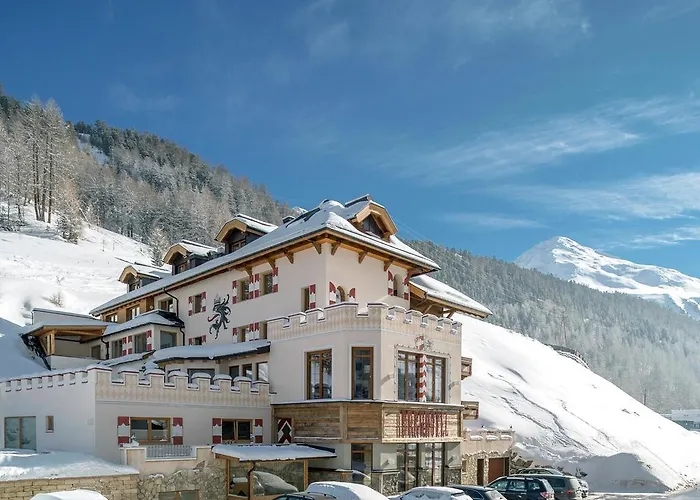 Burghotel Alpenglühn