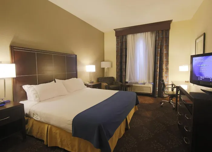 Hampton Inn & Suites Cathedral City