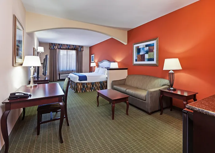 Holiday Inn Express Hotel & Suites Henderson - Traffic Star By Ihg