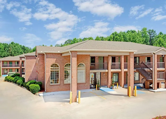 Super 8 By Wyndham Acworth/Atlanta Area