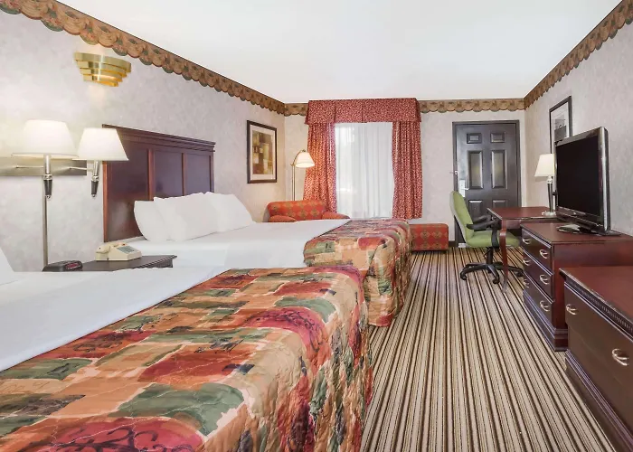 Days Inn - Oneonta