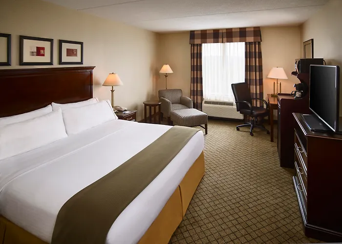 Holiday Inn Express & Suites Huntsville By Ihg