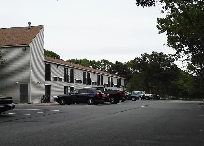 The Mariner Resort Cape Cod By The Red Collection
