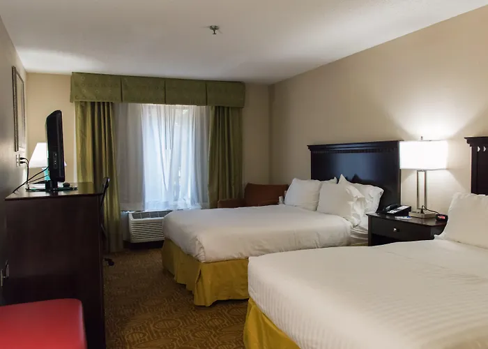 Holiday Inn Express Hotel & Suites Kinston By Ihg