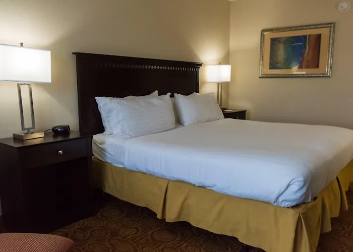 Holiday Inn Express Hotel & Suites Kinston By Ihg