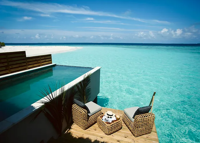 Kudafushi Resort & Spa