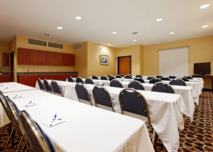 Holiday Inn Express Crockett By Ihg