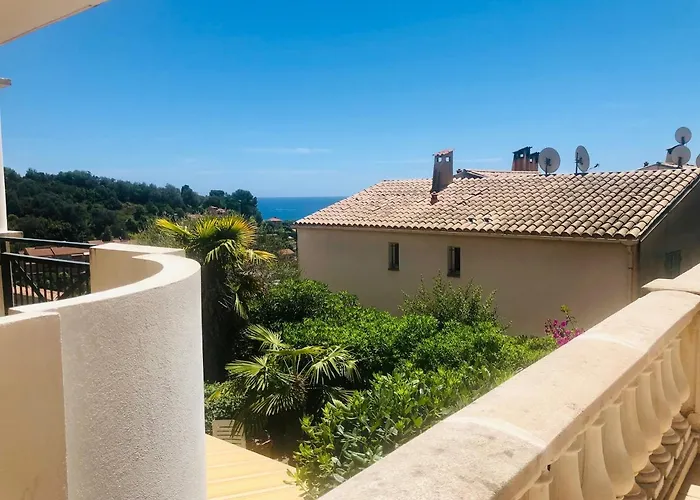 Mon Appart avec Terrasse et Piscine