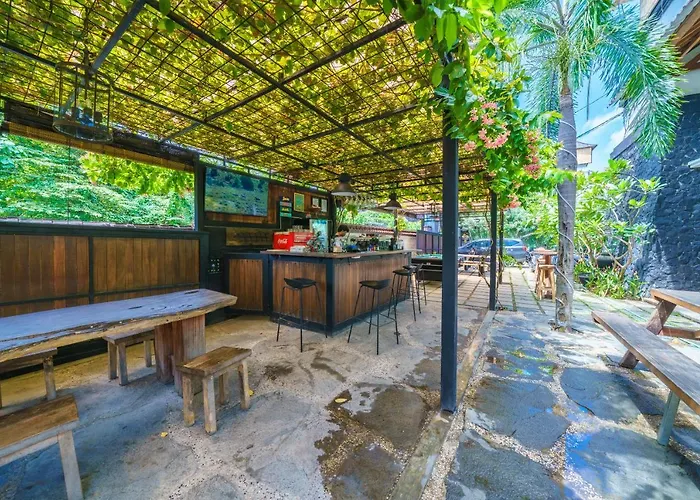 Black Pearl Hostel