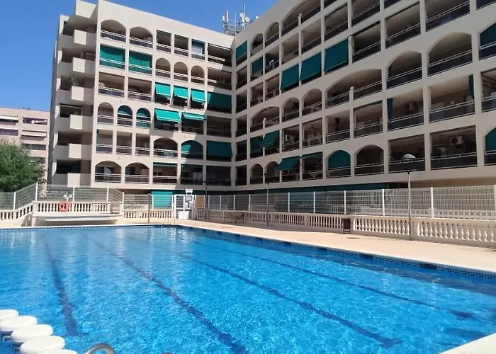 vacaciones en pineda con 2 piscinas, playa a 5 min
