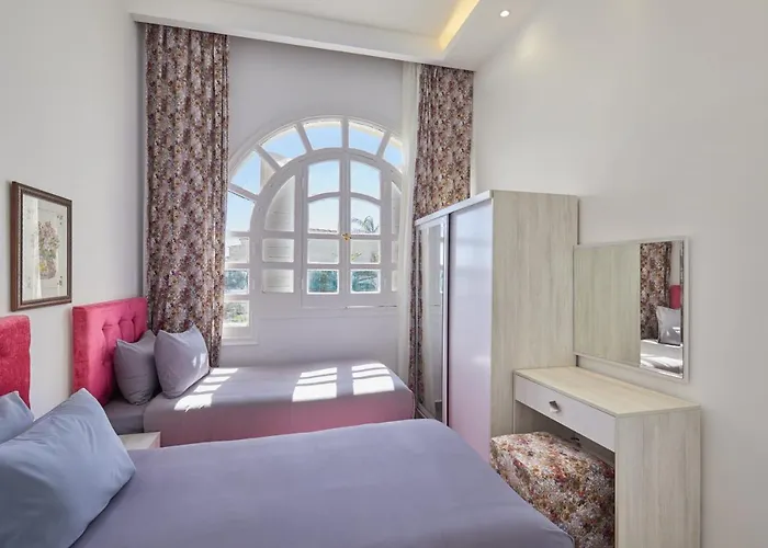 Le Royal Marina Hotel