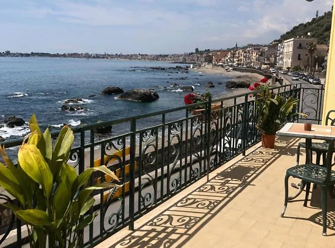 Hostel Beach House