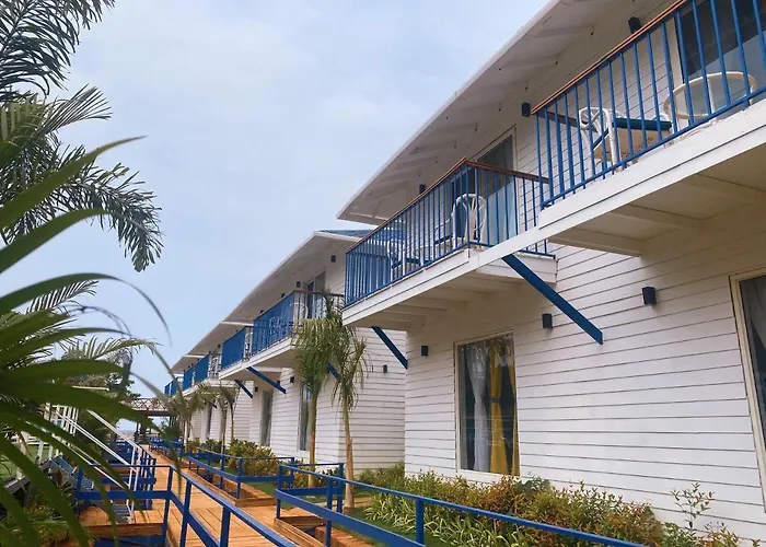 Sandbanks Beach Villas, Morjim