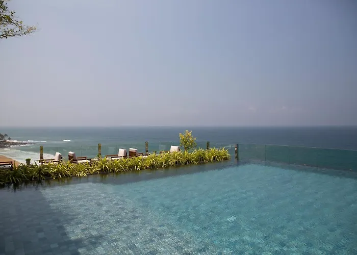 Crystal Sands Hikkaduwa - All Suites With Private Plunge Pools
