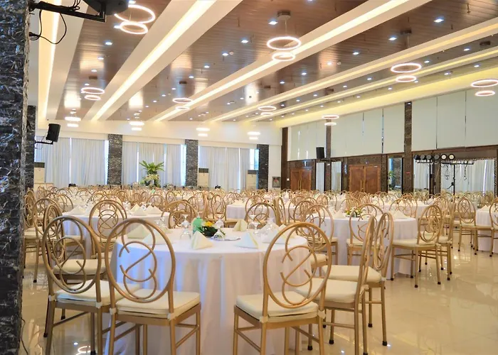 Carlosta Hotel