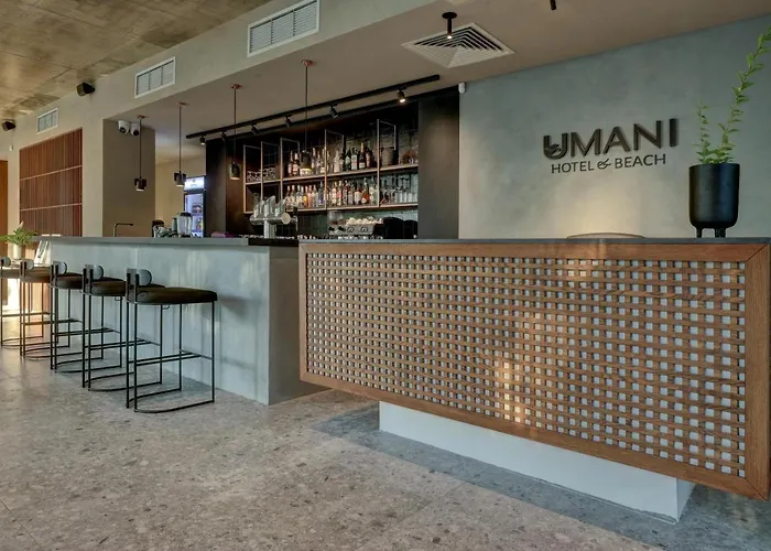 Umani Hotel - Free Beach - Free Parking