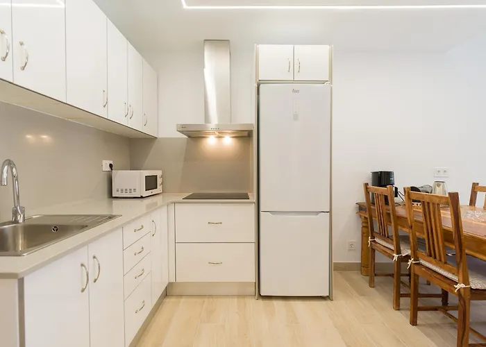 Granada II Apartments