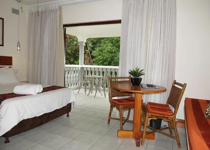 Dieu Donnee River Lodge