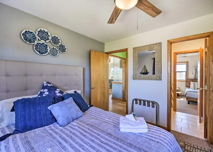Walk To Bay & Boat Launch: Beach House In Avon