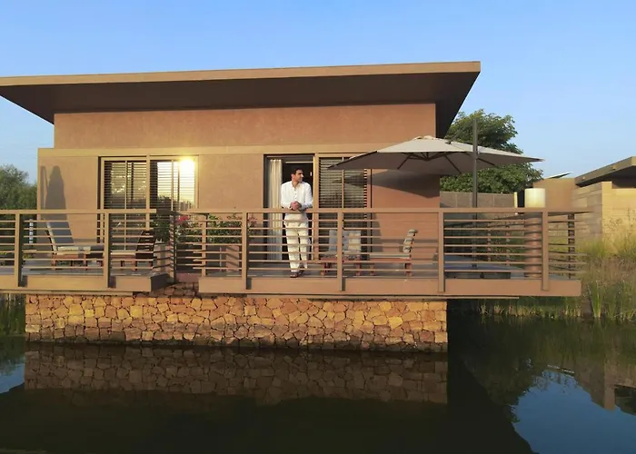 Life At Repose- Lake Villas Resort & Club