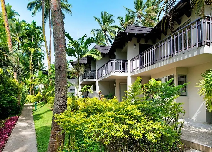 Ultiqa Fiji Palms Beach Resort
