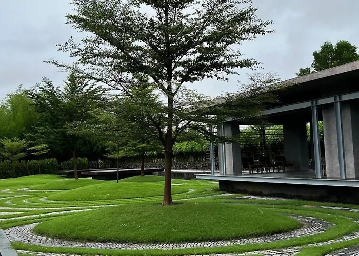 Life At Repose- Lake Villas Resort & Club