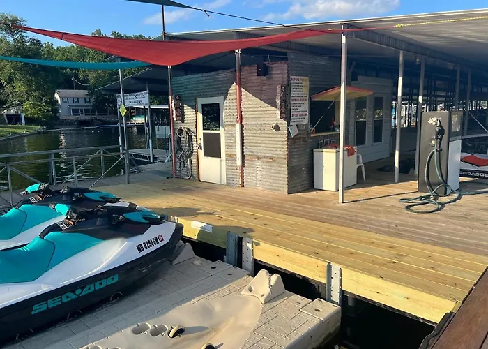 Buddy'S Harbor