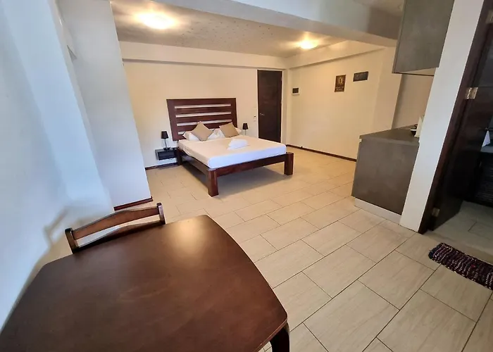 Angelina Beach Resort & Italian Restaurant Malapascua