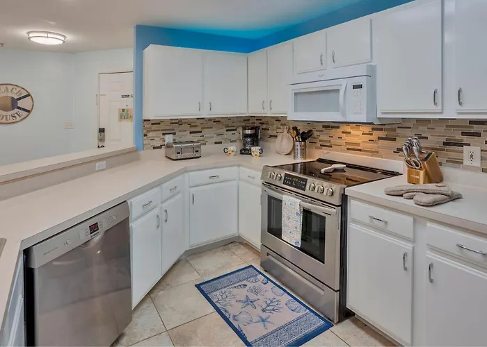 New 2Bed2Bath Condo - Clearwater Beach - Free Wi-Fi And Parking