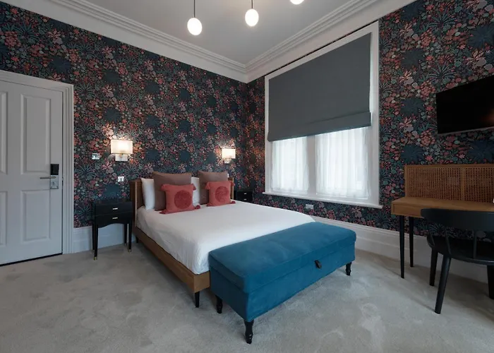 The Clarence Boutique Rooms
