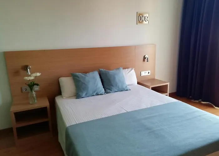 Hotel Mediterrani Express