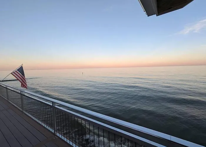 Bay Bliss - Private Beachfront Home With 180° Views & Hot Tub!
