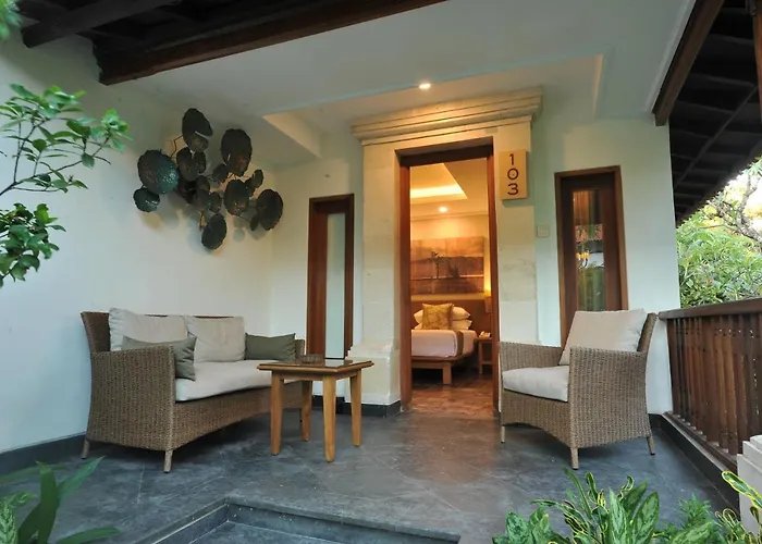 Puri Raja Hotel
