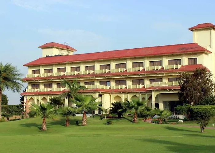Shiva Oasis Resort