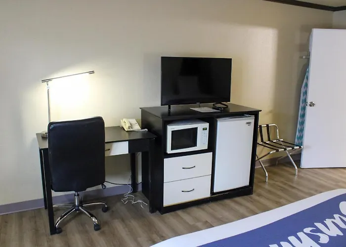 Days Inn By Wyndham Bend