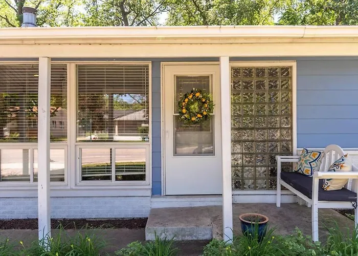 Close To Beach, Hot Tub, Pet Friendly, Firepit