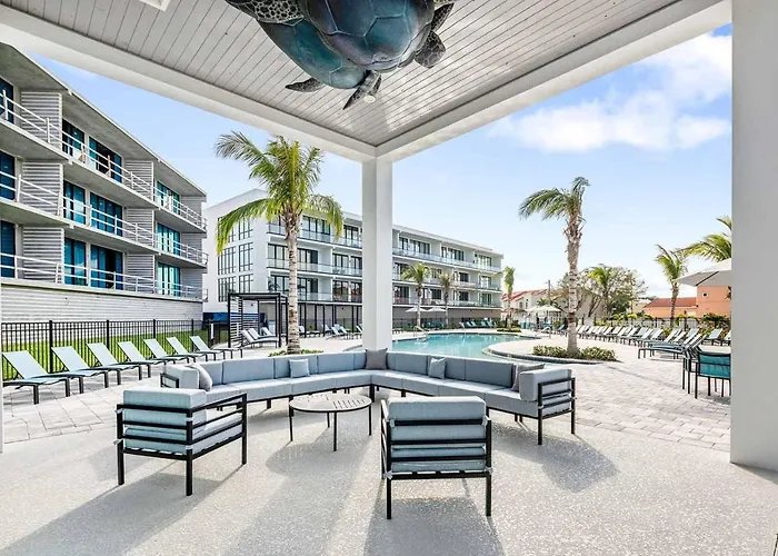 Harbor Island Beach Club, Homes By Villatel