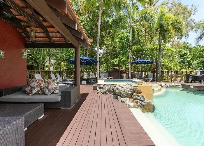Poolside Villa - Hibiscus 40B