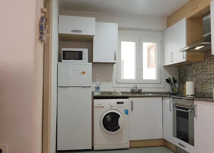 Apartamentos Hawaii - Parking y 50 mt del Arenal