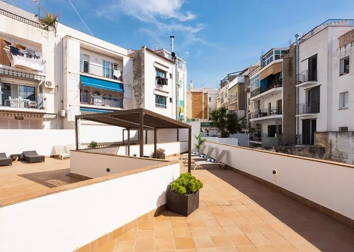 Lucas House Apartments By Sitges Group