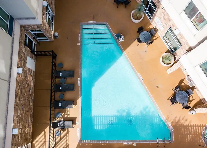 Fairfield By Marriott San Antonio Alamo Plaza Convention Center