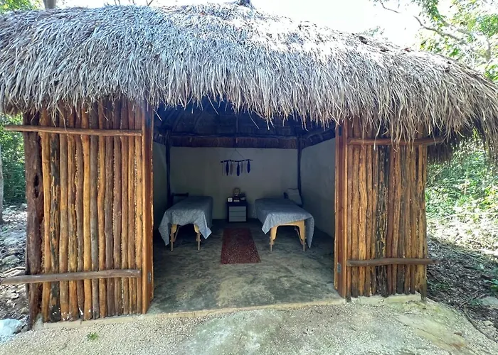 Hotel Boutique Cenote Secreto Maya