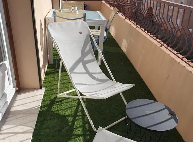 Logement à Sanary-sur-mer (Var)