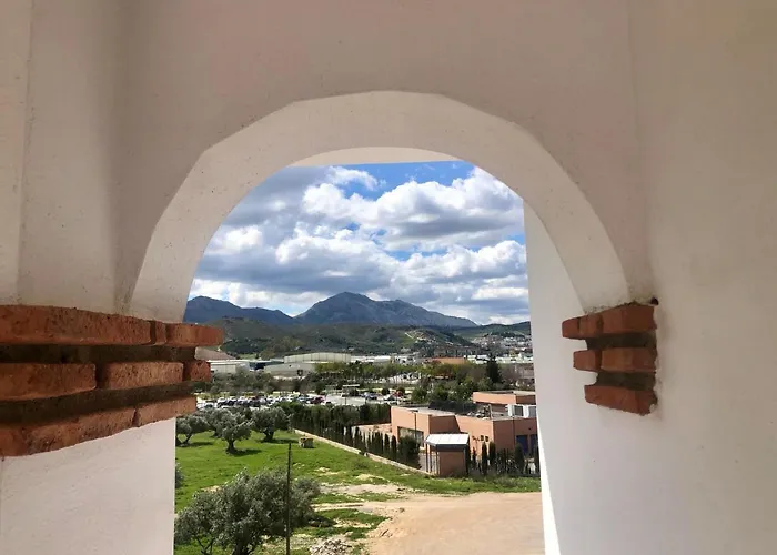 Los Dólmenes
