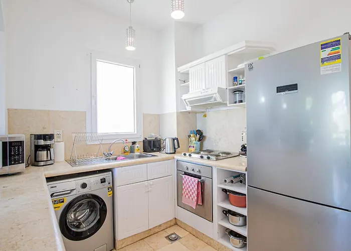 Stylish 2Br Condo In El Gouna I Pool & Beach Access